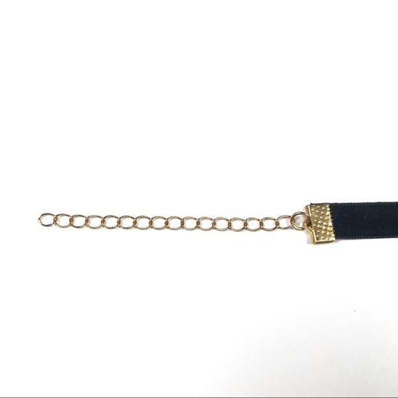 Faux Velvet Adjustable Choker Necklace - Picture 6 of 7